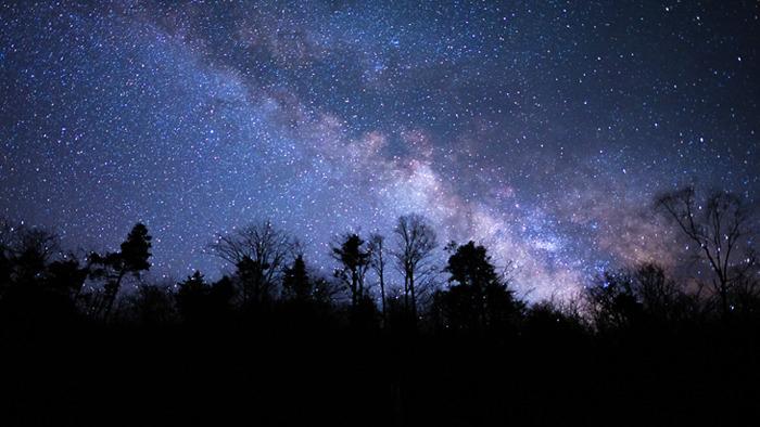 滿天繁星點亮神農(nóng)架夜空